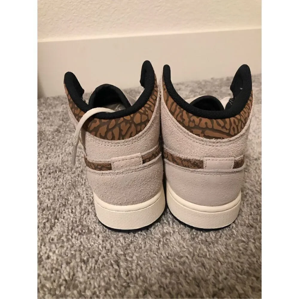 Nike Air Jordan 1 MID SE GS LT Orwood Brown/Metallic Gold Kids Size 4Y